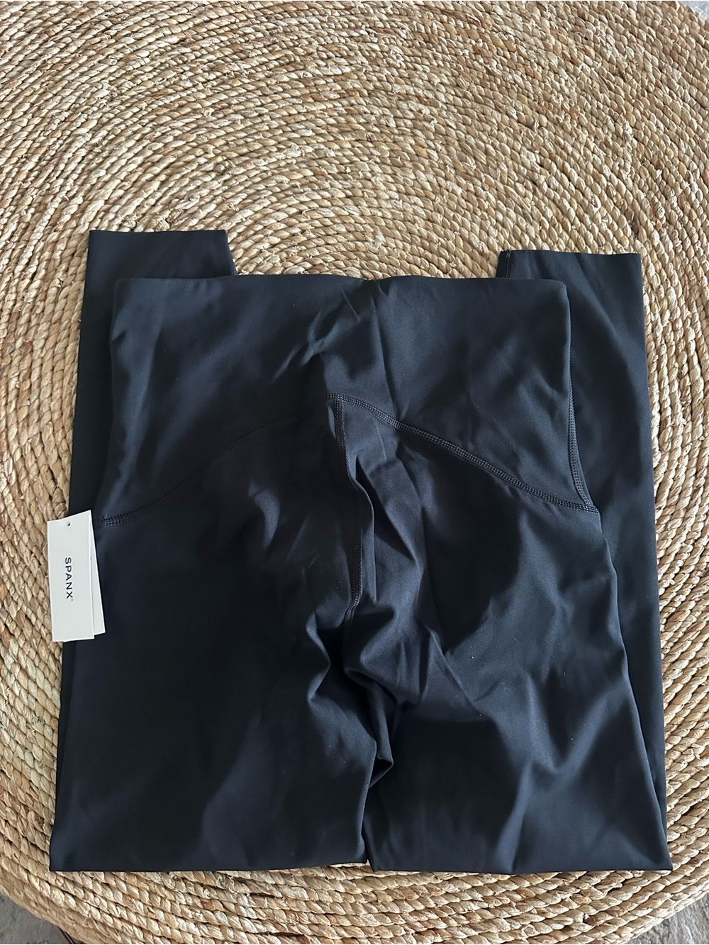 SPANX® BLACK BOOTY BOOST ACTIVE 7/8 LEGGINGS Medium NWT - Picture 4 of 7